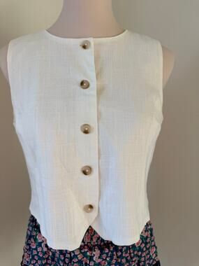 NWT SO Womens Rayon Linen High Neck Vest White Sz L